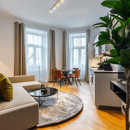 Trendy Apt With - Smart Tv, Coffee Machine In Meidling Wien Eksteriør bilde