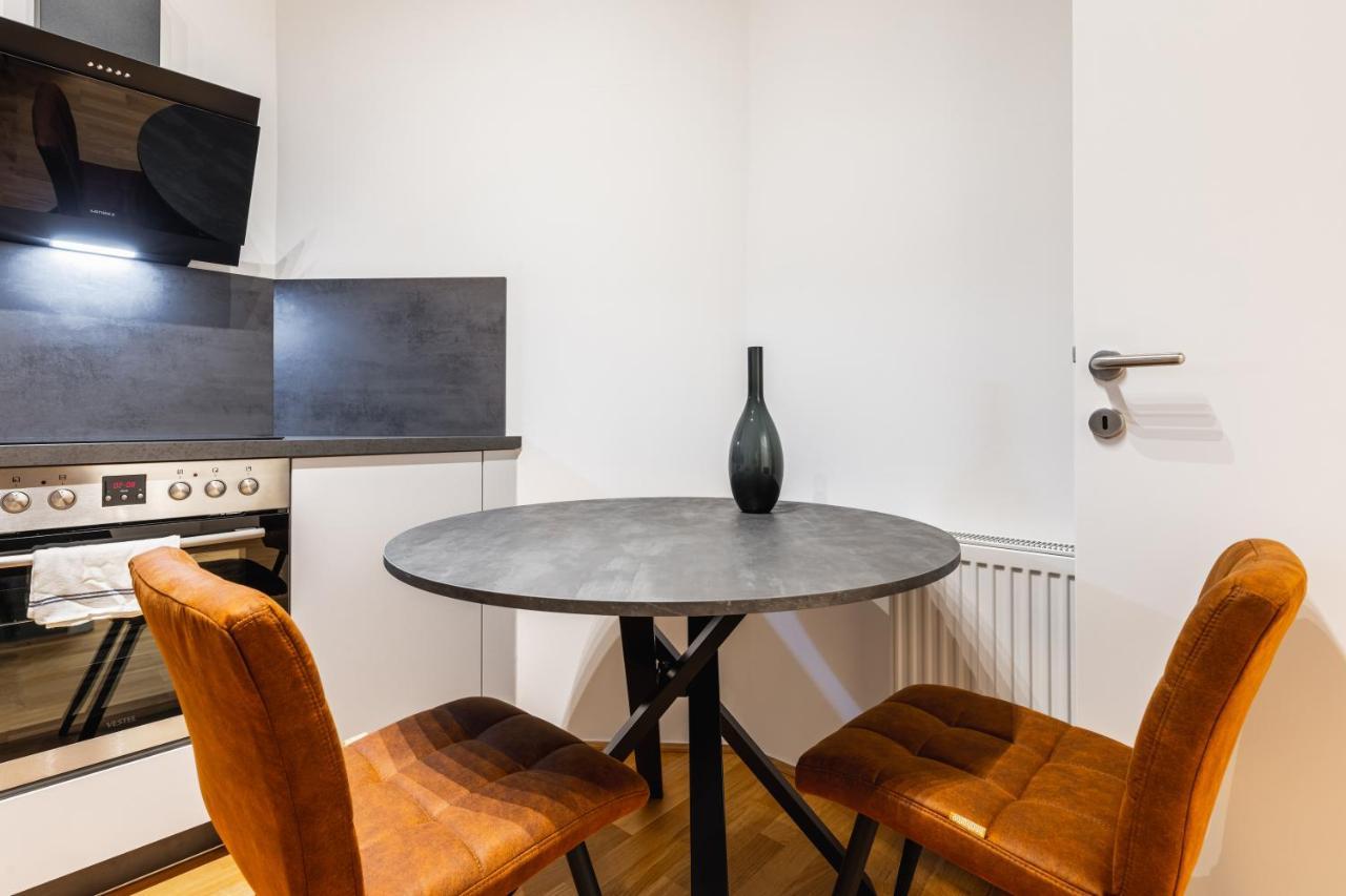 Trendy Apt With - Smart Tv, Coffee Machine In Meidling Wien Eksteriør bilde